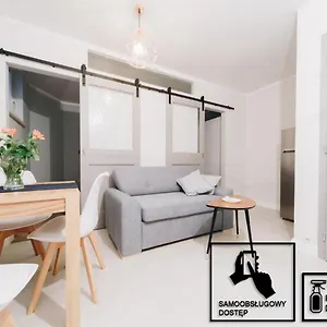  Apartament M6 Main Square Stylish One Bedroom